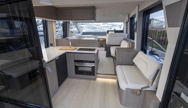 GN480FLY yacht for sale 19