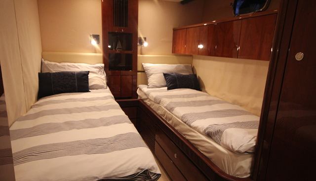 Freedom yacht for sale 22