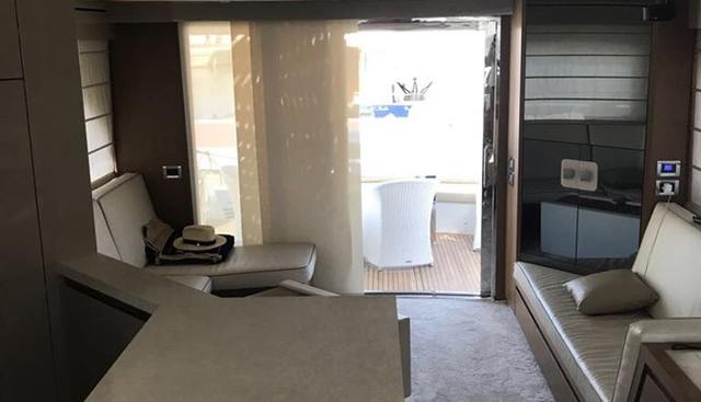 DOMINATOR 640 S yacht for sale 17