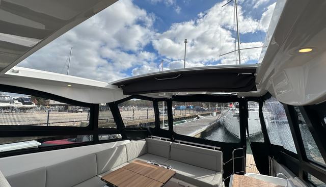 Bavaria Vida 33 Hard Top Layout 2-PALMA BOAT SHOW DISCOUNT SAVE:  22.000€ yacht for sale 17