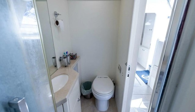 Indecent Proposal Iv yacht for sale 83