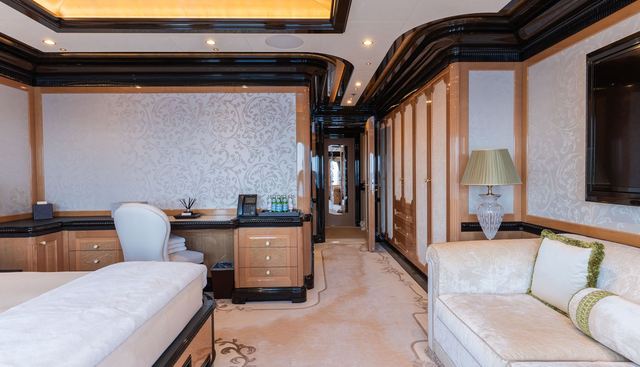 I DYNASTY yacht for sale 17