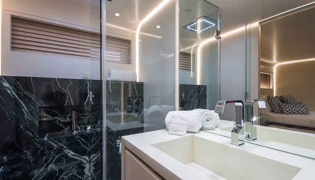 SOULMATE yacht for sale 25