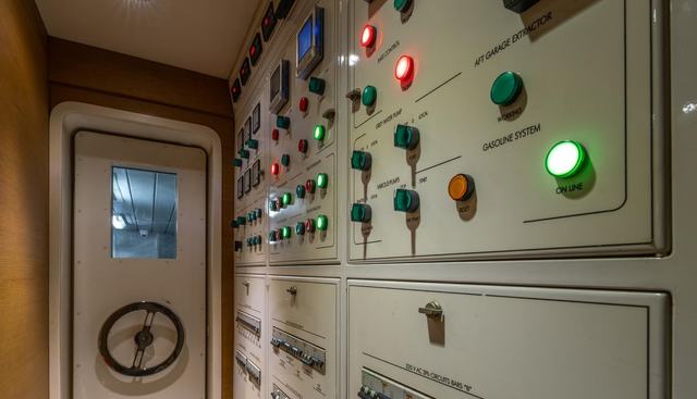 EROSSEA yacht for sale 27