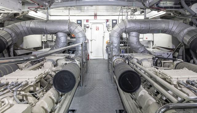 SPACE ODDITY yacht for sale 42