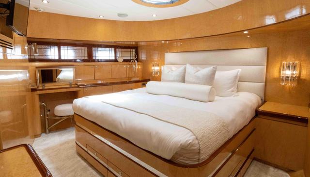 ALENIEL yacht for sale 38