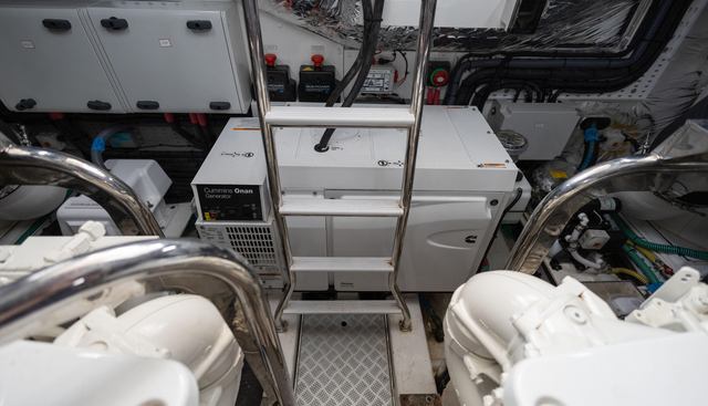 Three Amigos yacht for sale 99