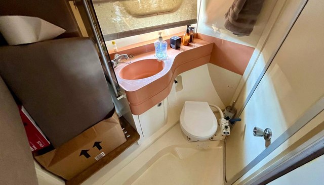 Linda J yacht for sale 20