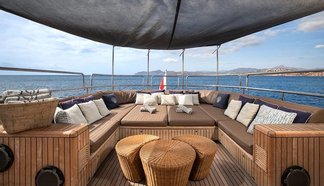 Ycm 120 yacht for sale 12