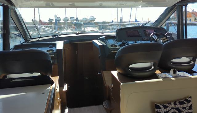 Sea Esta yacht for sale 8