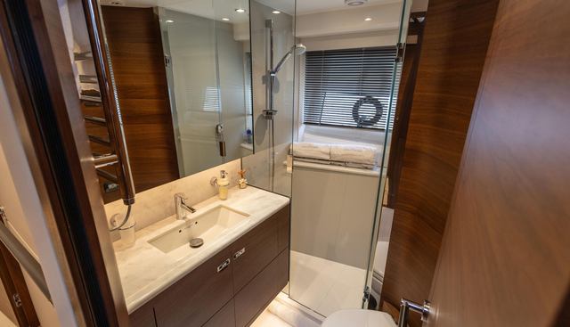 N2H2 yacht for sale 38