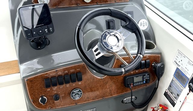 Freddie yacht for sale 8