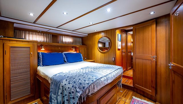 HOMES yacht for sale 44