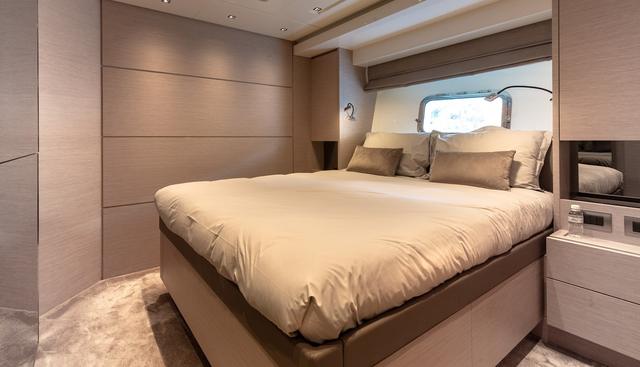 REGINE OF CANNES yacht for sale 10