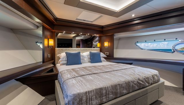 INSOMNIA yacht for sale 25