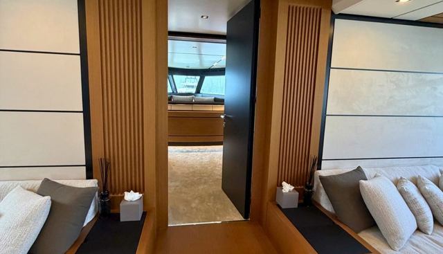 Carat yacht for sale 15