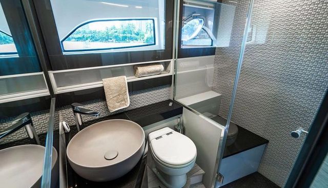 Two Bite yacht for sale 48