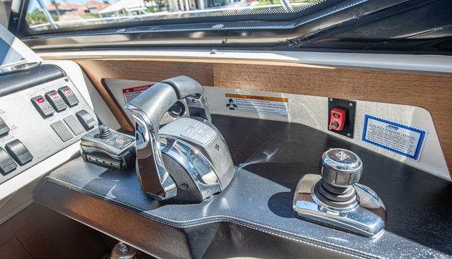 noname yacht for sale 30