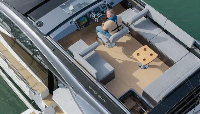 Galeon 510 SKY yacht for sale 19