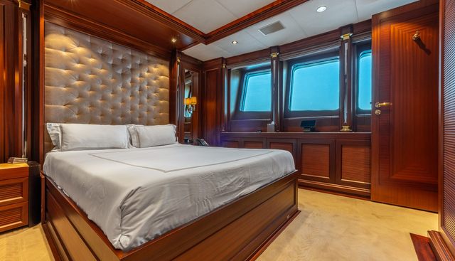 Lady Maxine yacht for sale 53