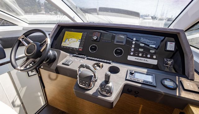 Luna of Chester yacht for sale 103