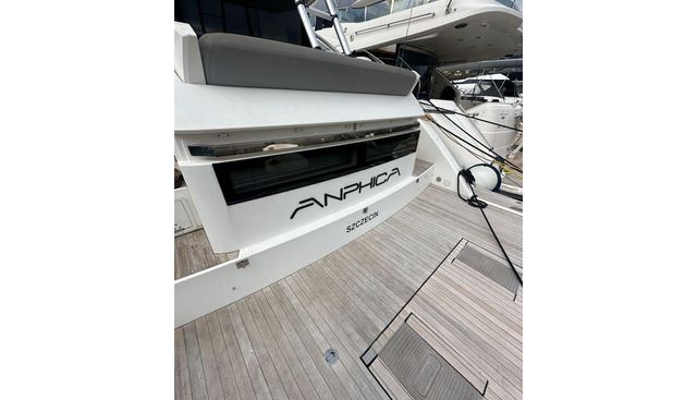 Lamborghini 63 yacht for sale 92