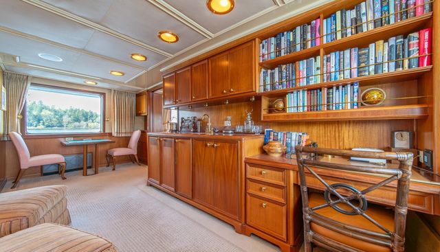 Escape Of London yacht for sale 14