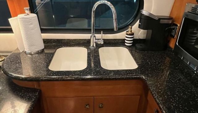 Justified yacht for sale 33