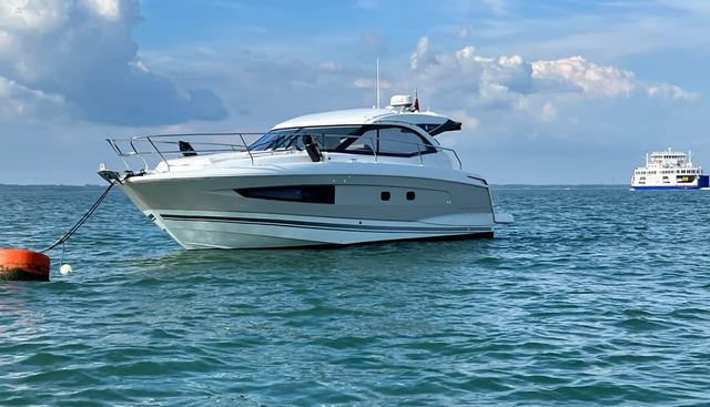 Essential Too yacht for sale 2