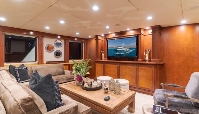 Huracan yacht for sale 57