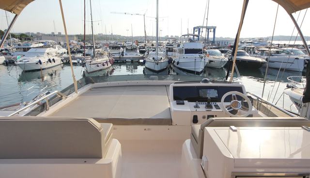 SHAKESPEARE IV yacht for sale 13
