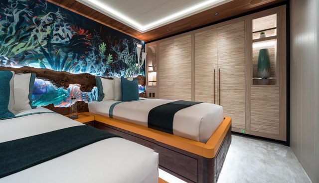 KING BENJI yacht for sale 32