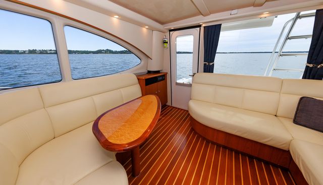 RECOVERY ROOM yacht for sale 33