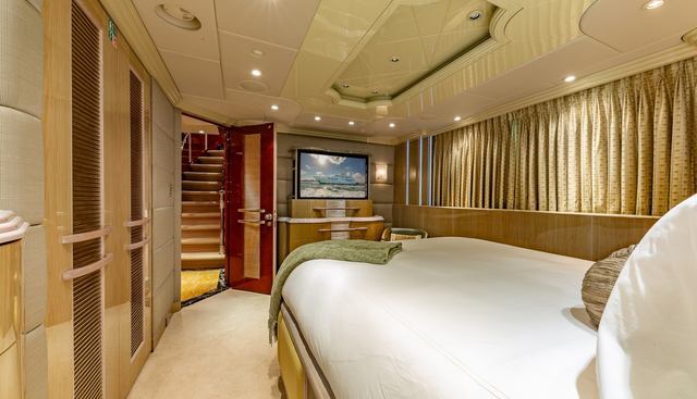 I LOVE THIS BOAT yacht for sale 40