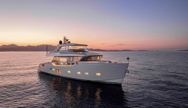 FIREFLY yacht for sale 13