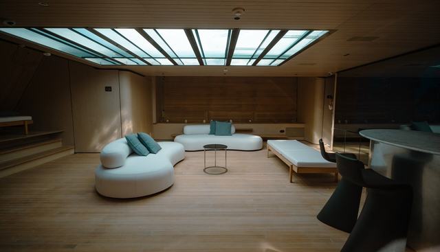 VIRTUOSITY yacht for sale 35
