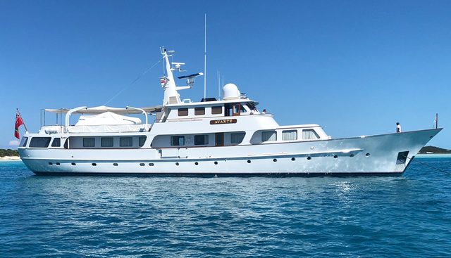 AVANTE V yacht for sale 25