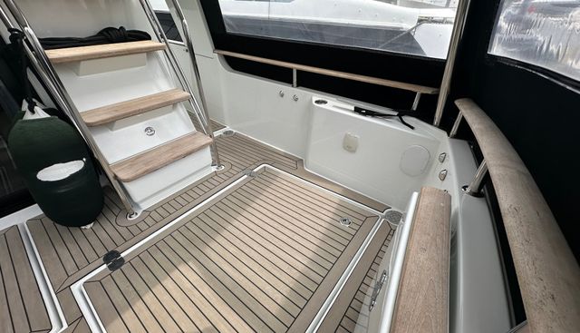 Roma yacht for sale 20