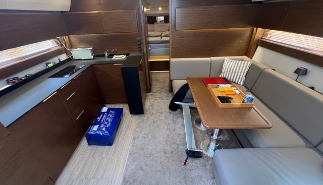 White Pearl yacht for sale 24