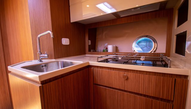 OCEAN FIVE V yacht for sale 17