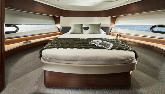 F65081 yacht for sale 4