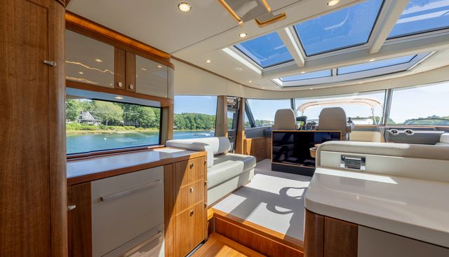 LYRICA yacht for sale 18