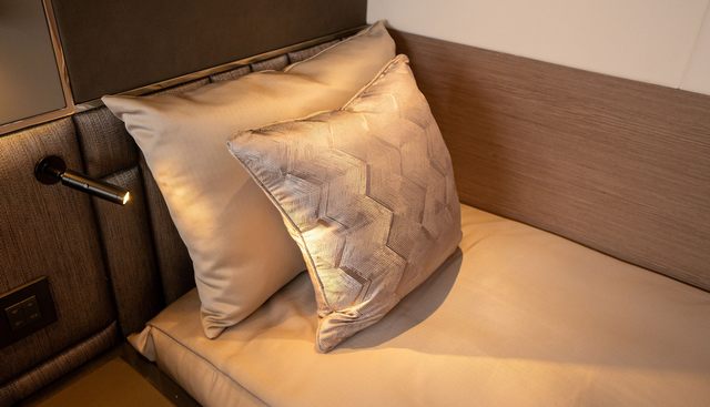 4282555 yacht for sale 42