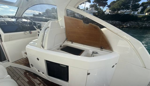 noname yacht for sale 14