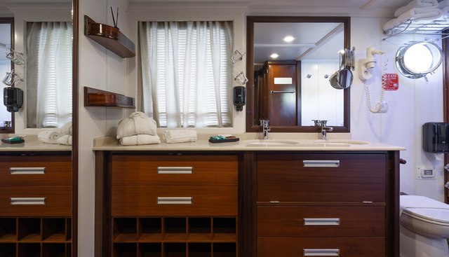 Donna Del Mare yacht for sale 28