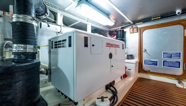 Homes yacht for sale 65