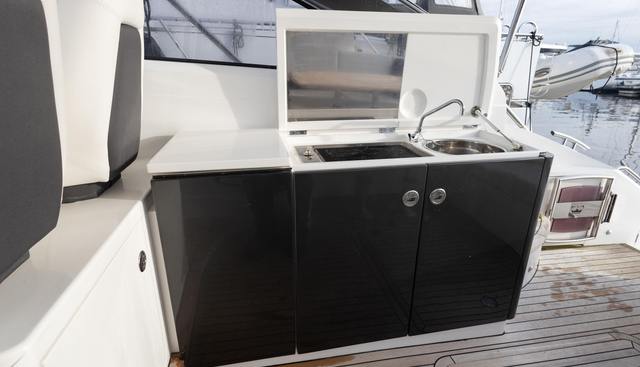 Viola III yacht for sale 33