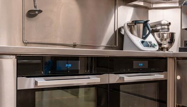 Cocoon yacht for sale 20