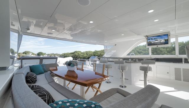 Live Mas yacht for sale 17