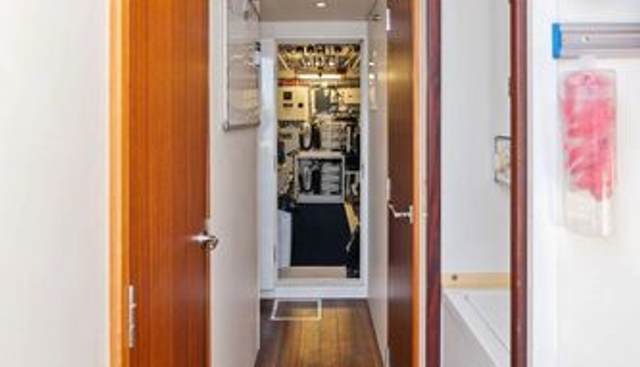 GRIFFIN yacht for sale 29